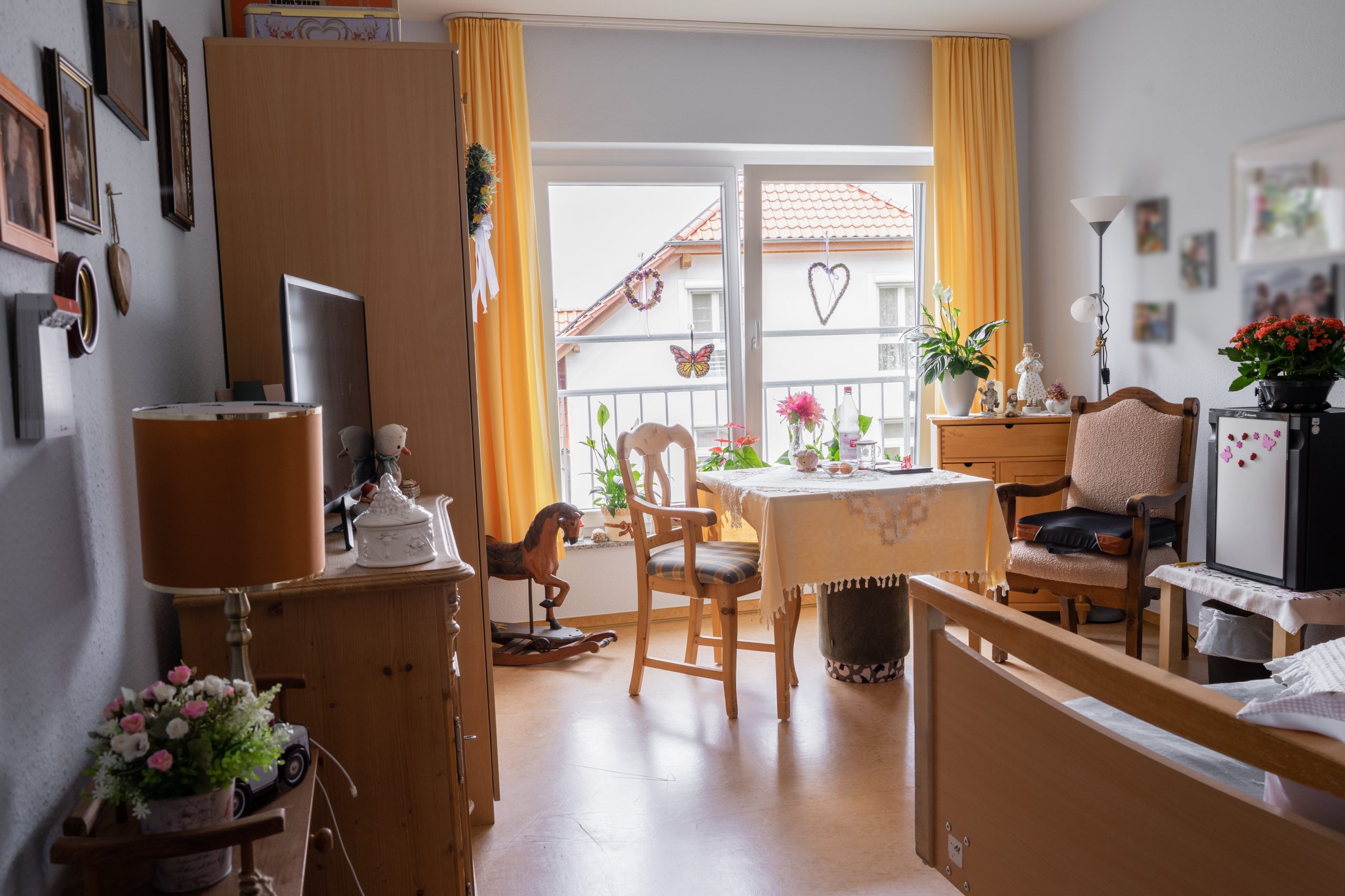 Zimmer mit eigenen Möbeln